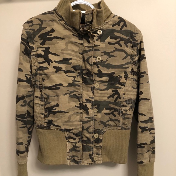 LIKE NEW Silver Jean Camo Bomber Jacket - Picture 1 of 9